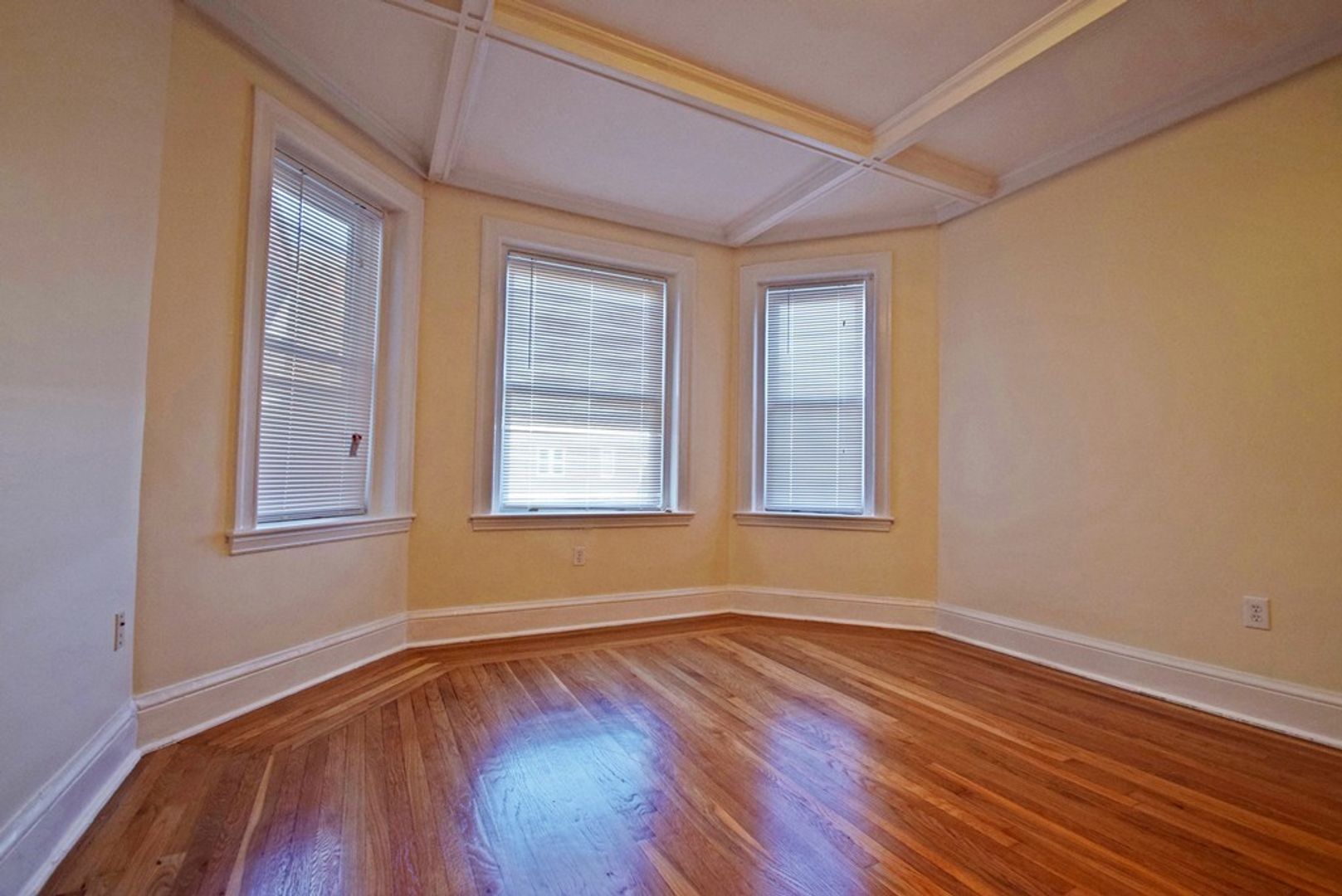 Brookline Condo: 61 Thatcher Street