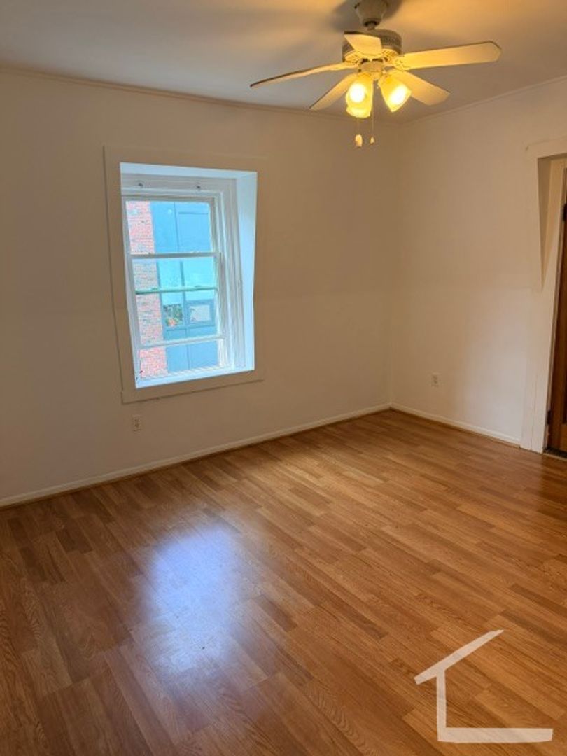 Boston Condo: 284 Lincoln St