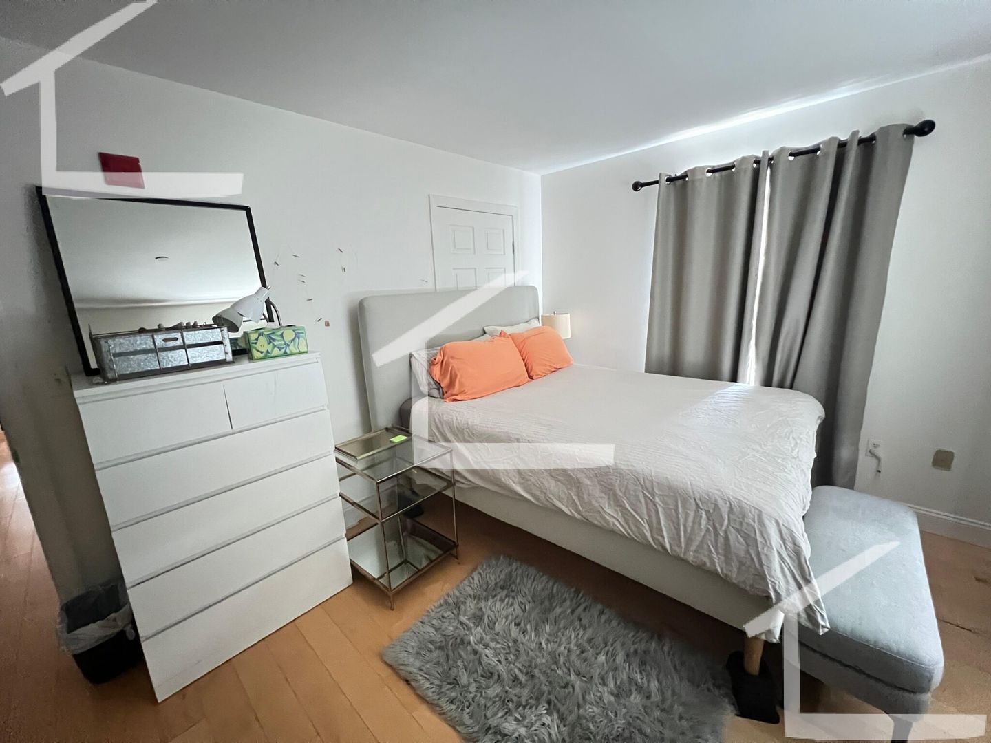 Boston Condo: 997 Tremont st