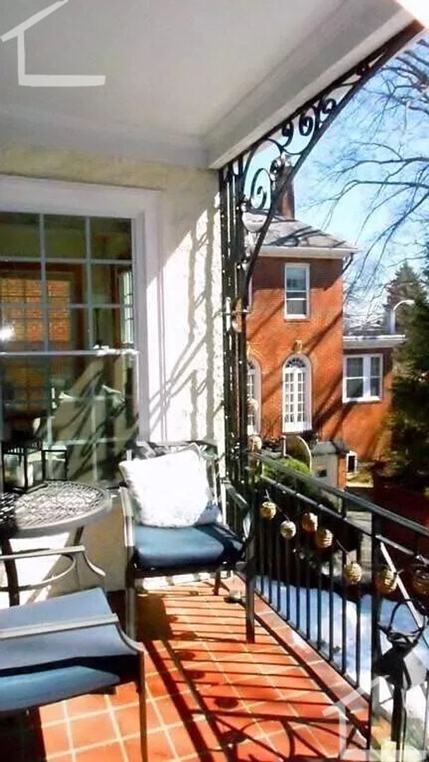 Boston House: 58 Rawson Rd.,