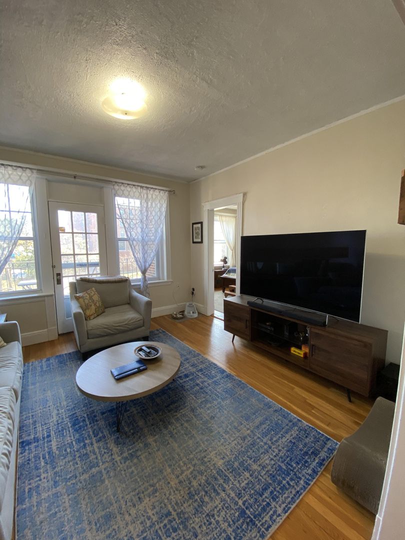 Boston Condo: 339 South Huntington Ave.