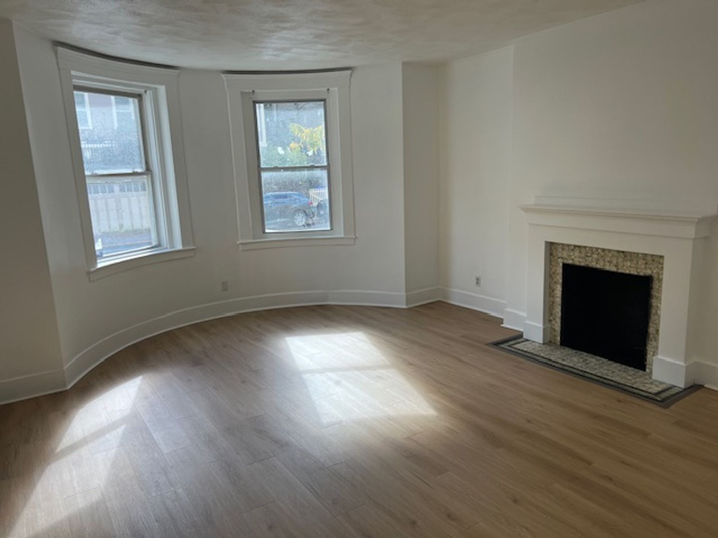 Brookline Condo: 679 Washington Street