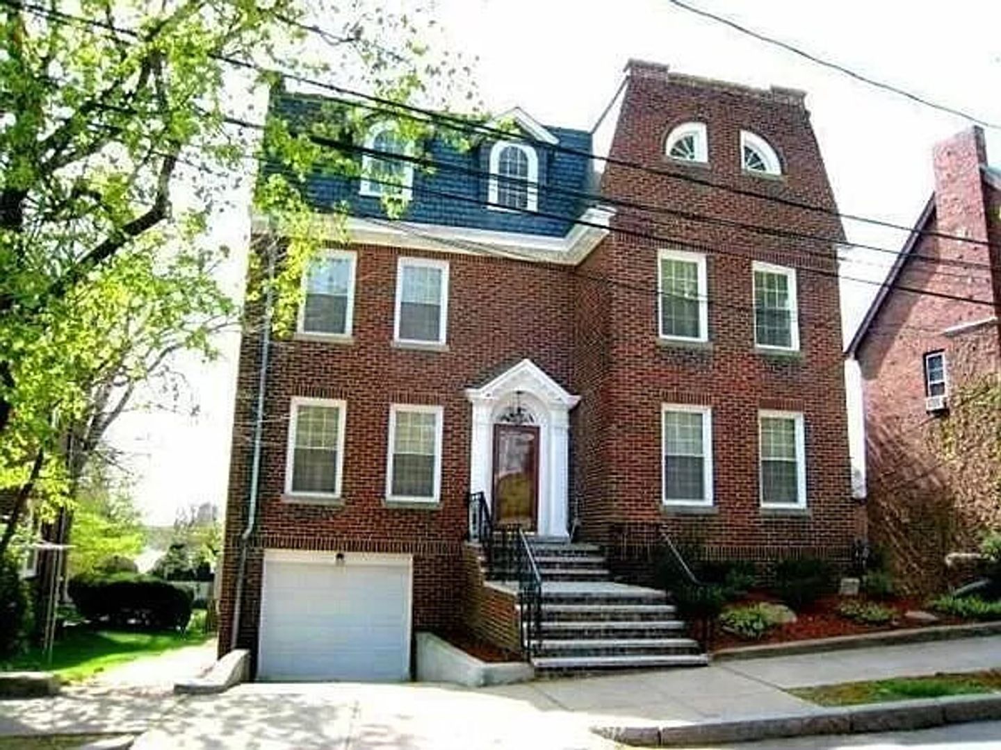 Brookline House: 52 Rawson Rd