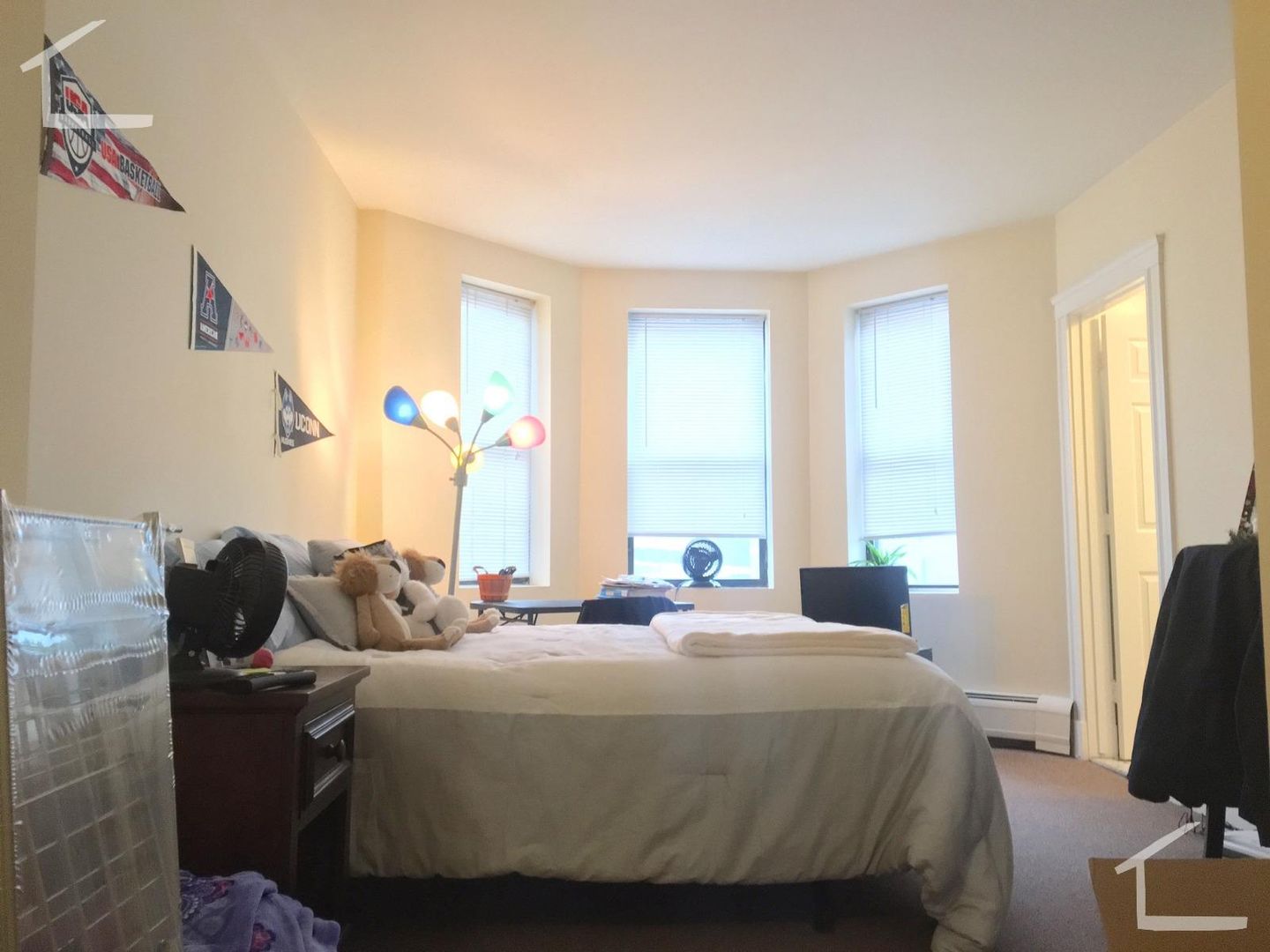 Boston Condo: 837 Beacon St