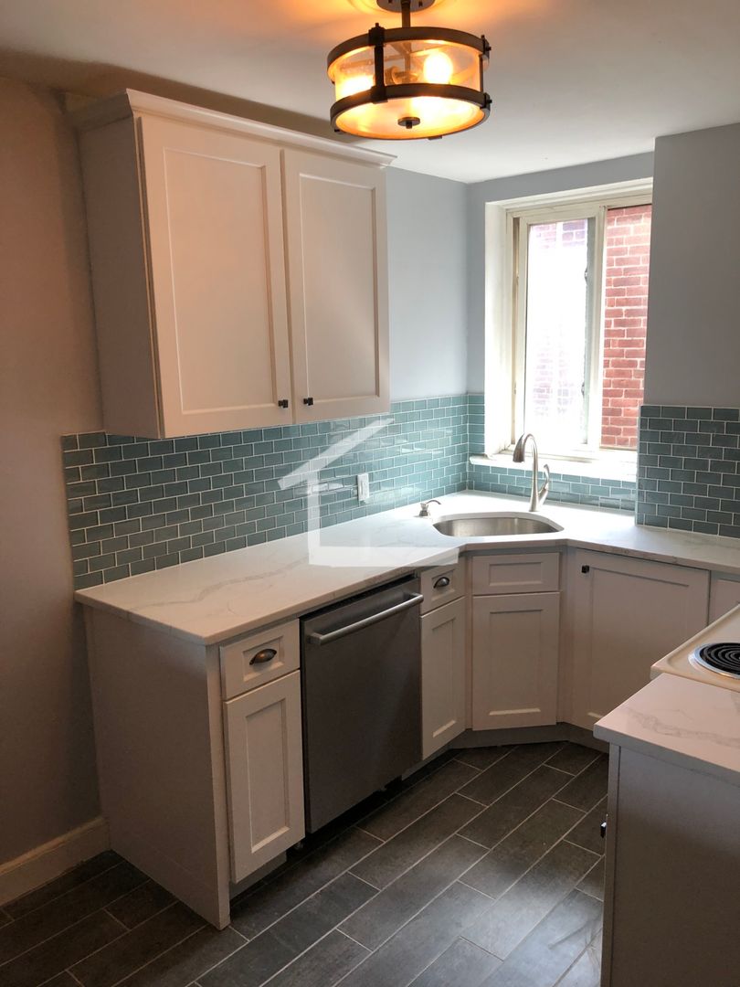 Boston Condo: 2012 Commonwealth Ave.,