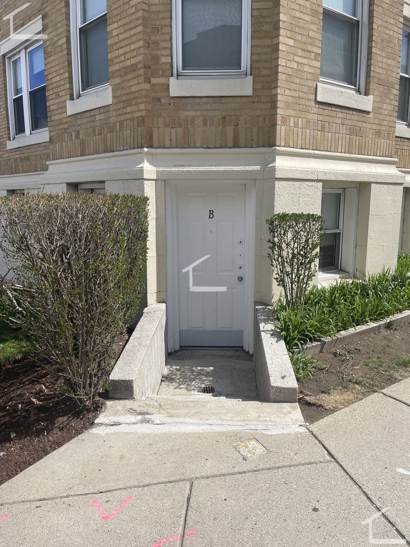 Boston Condo: 212 Kelton Street