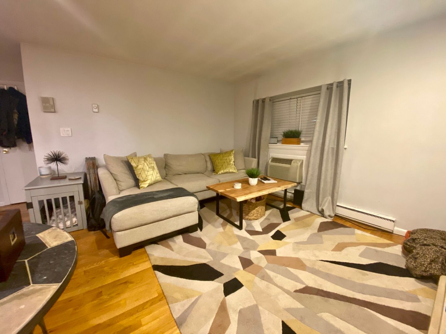 Boston House: 15 Euston Rd