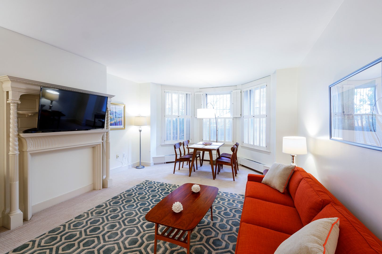 Boston Condo: 387 Commonwealth Ave