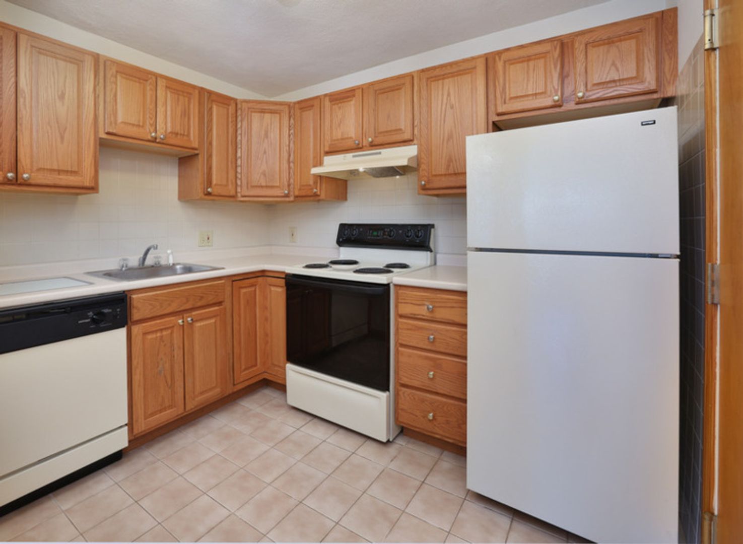 Newton Condo: 276 Grove Street