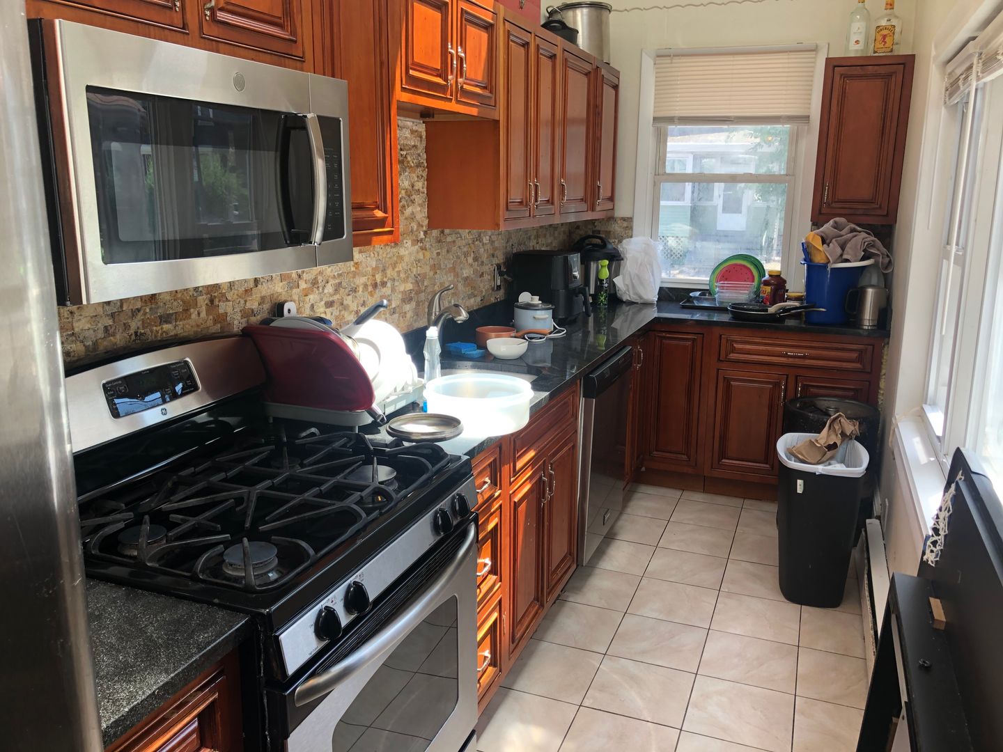 Boston House: 56 Pratt St