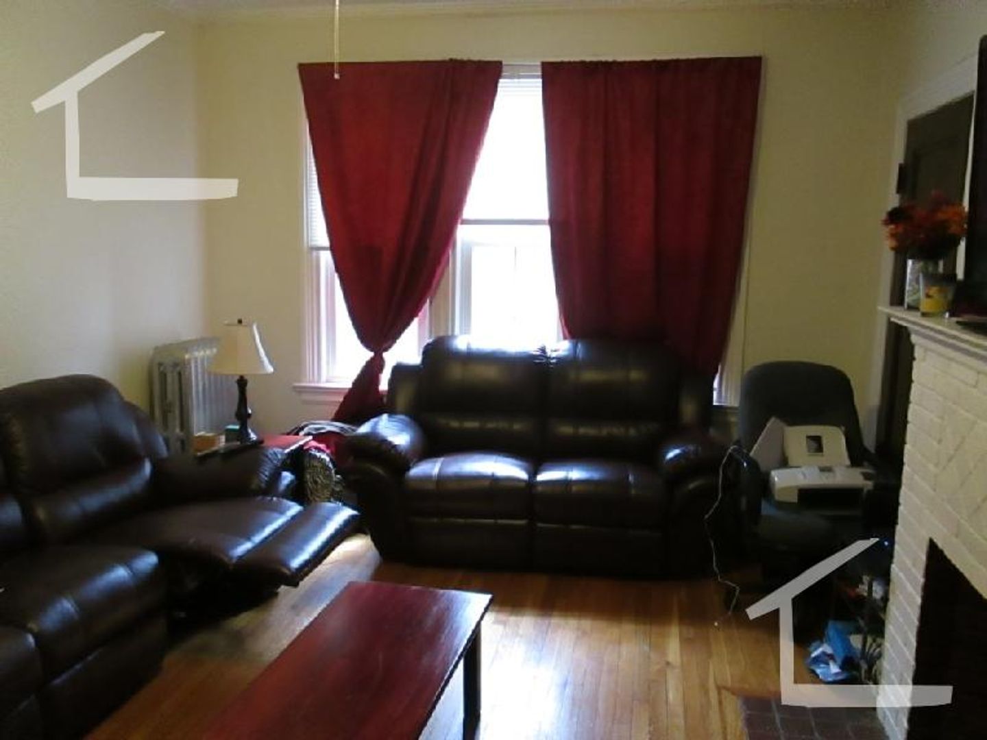 Boston House: 15.1 Glenville Ave.