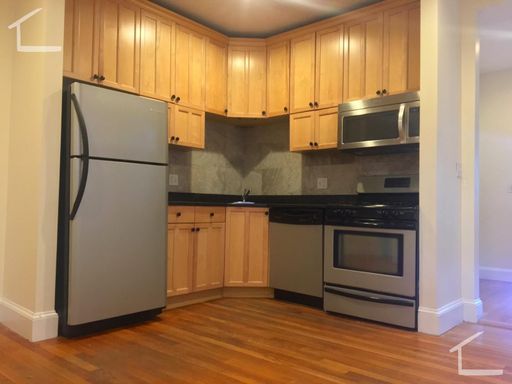 No Brokers Fee, Washington Sq. Area of Brookline. Central Heat/AC, Laundry on a Site, Parking for Rent – photo 1