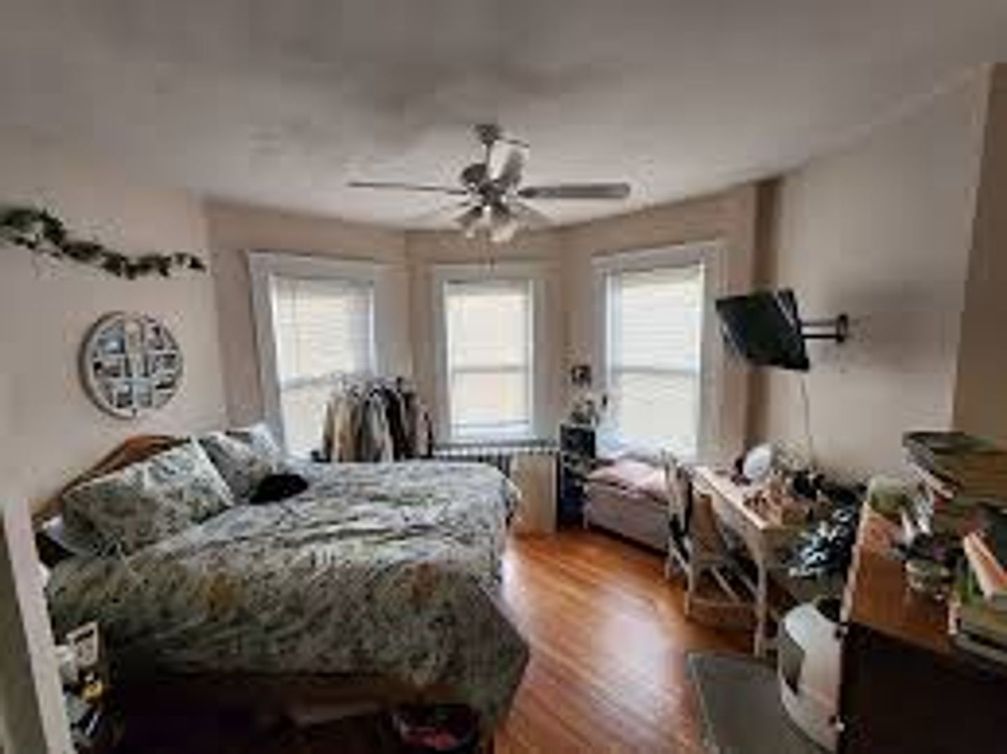 Brighton Condo: 137 Brooks St