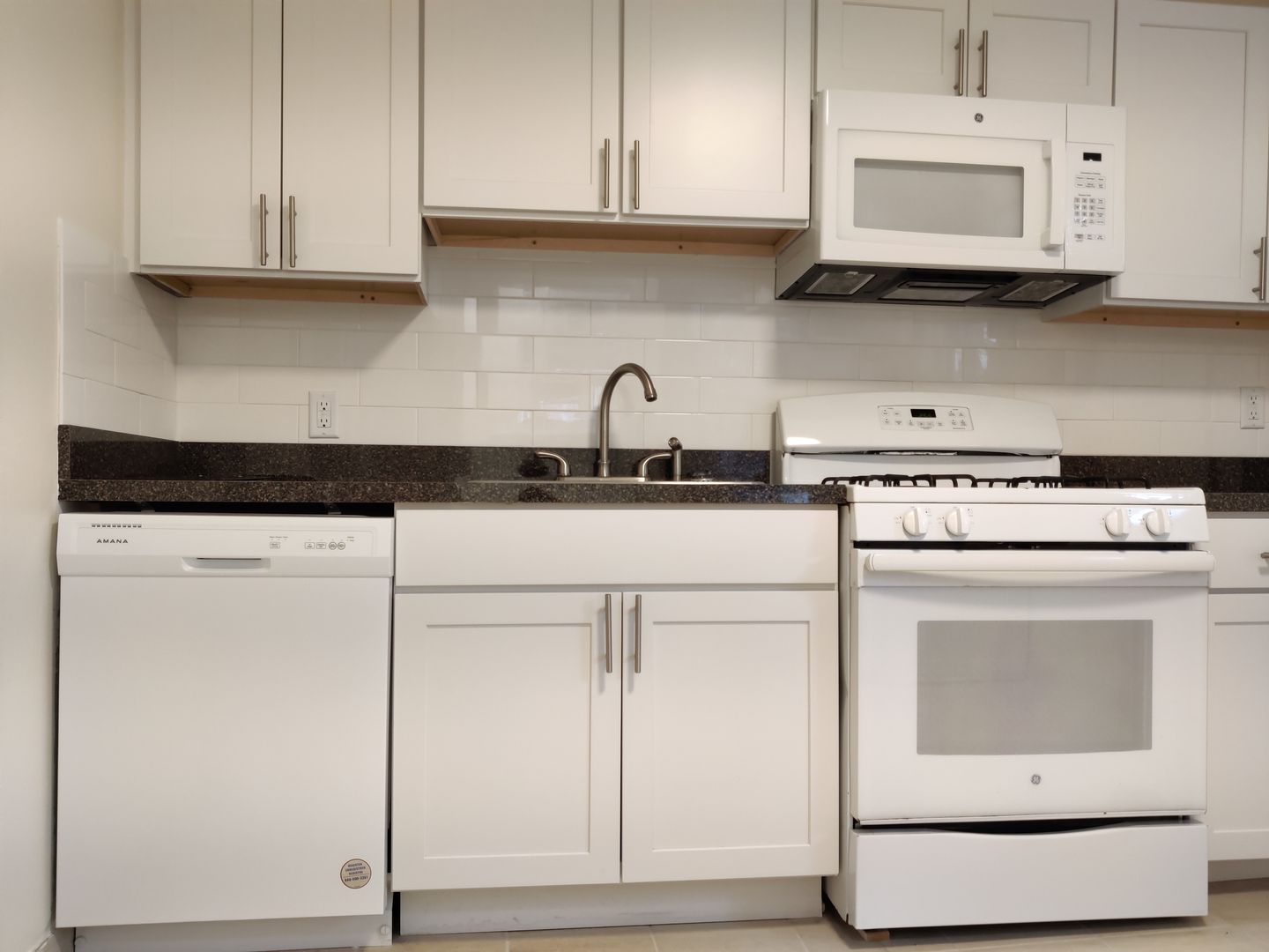 Boston Condo: 15 Barrows St