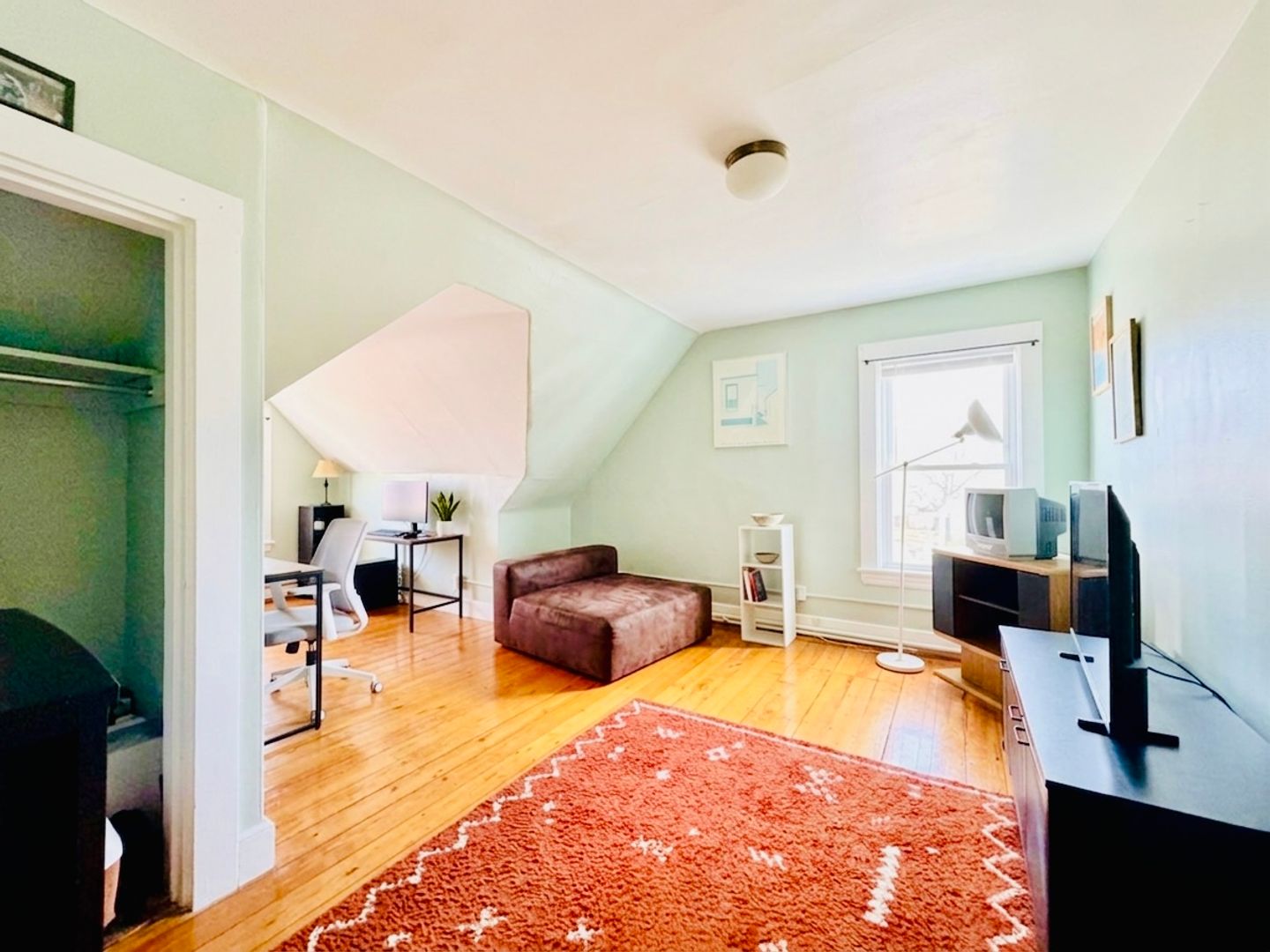 Boston Condo: 5 Foster St