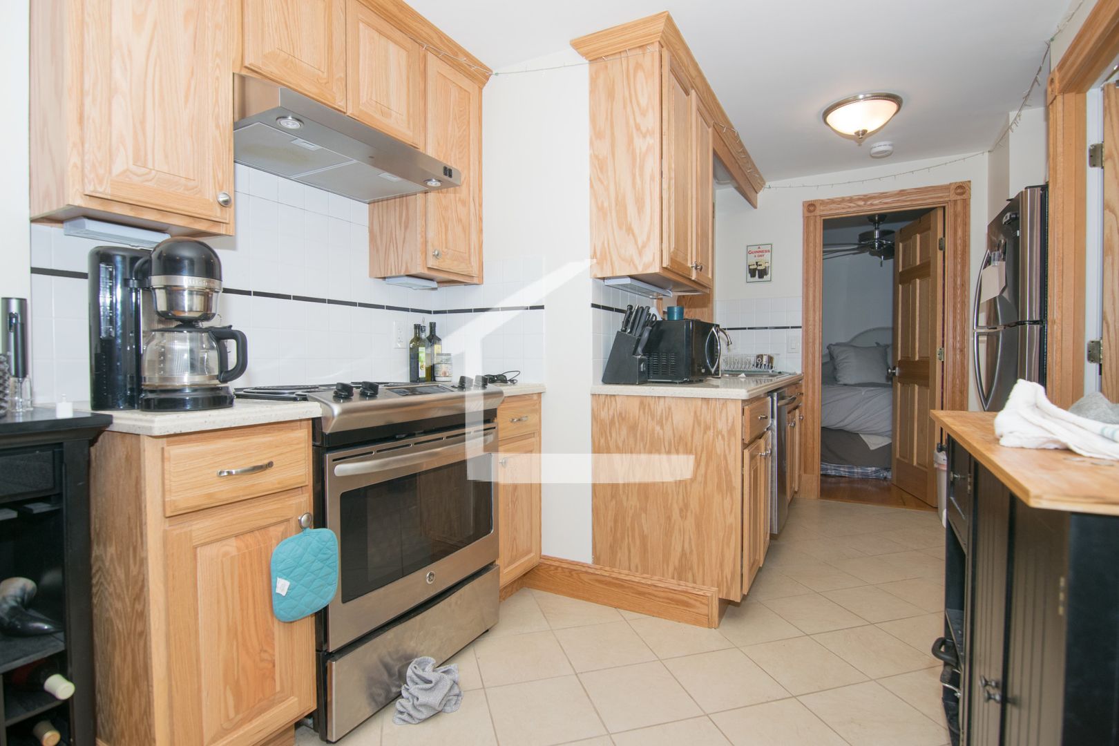 Boston House: 16 South Russell St