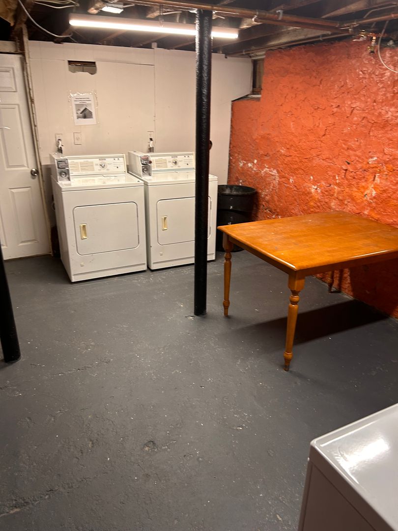 Salem House: 55a Rope Srteet