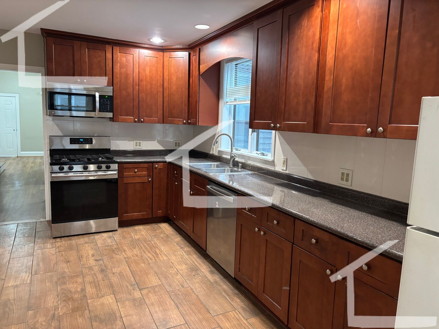 Boston Condo: 24 Armington st