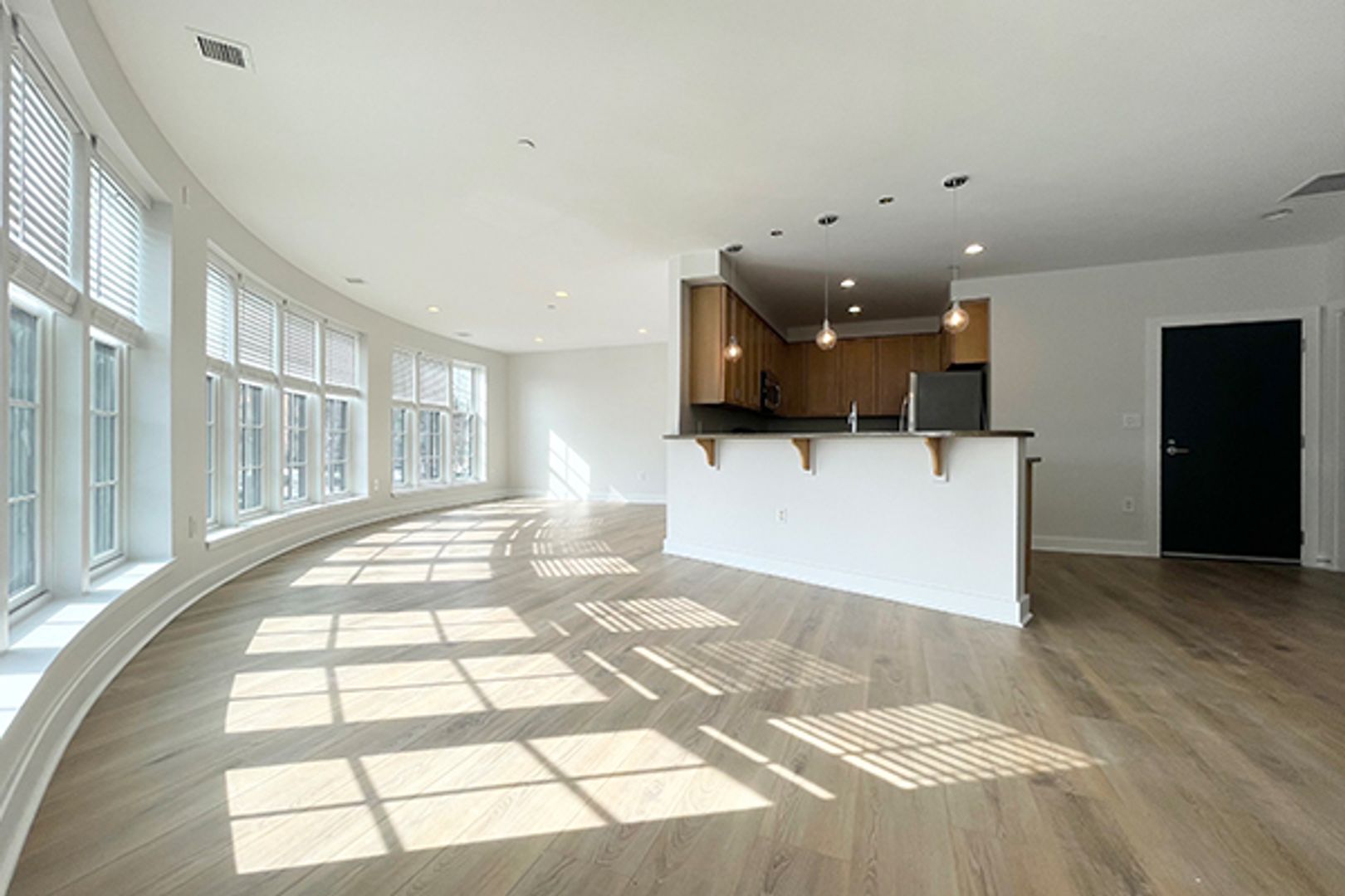 Salem Condo: 26 New Derby St