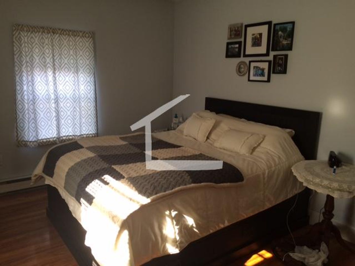 Boston House: 24 Brock St