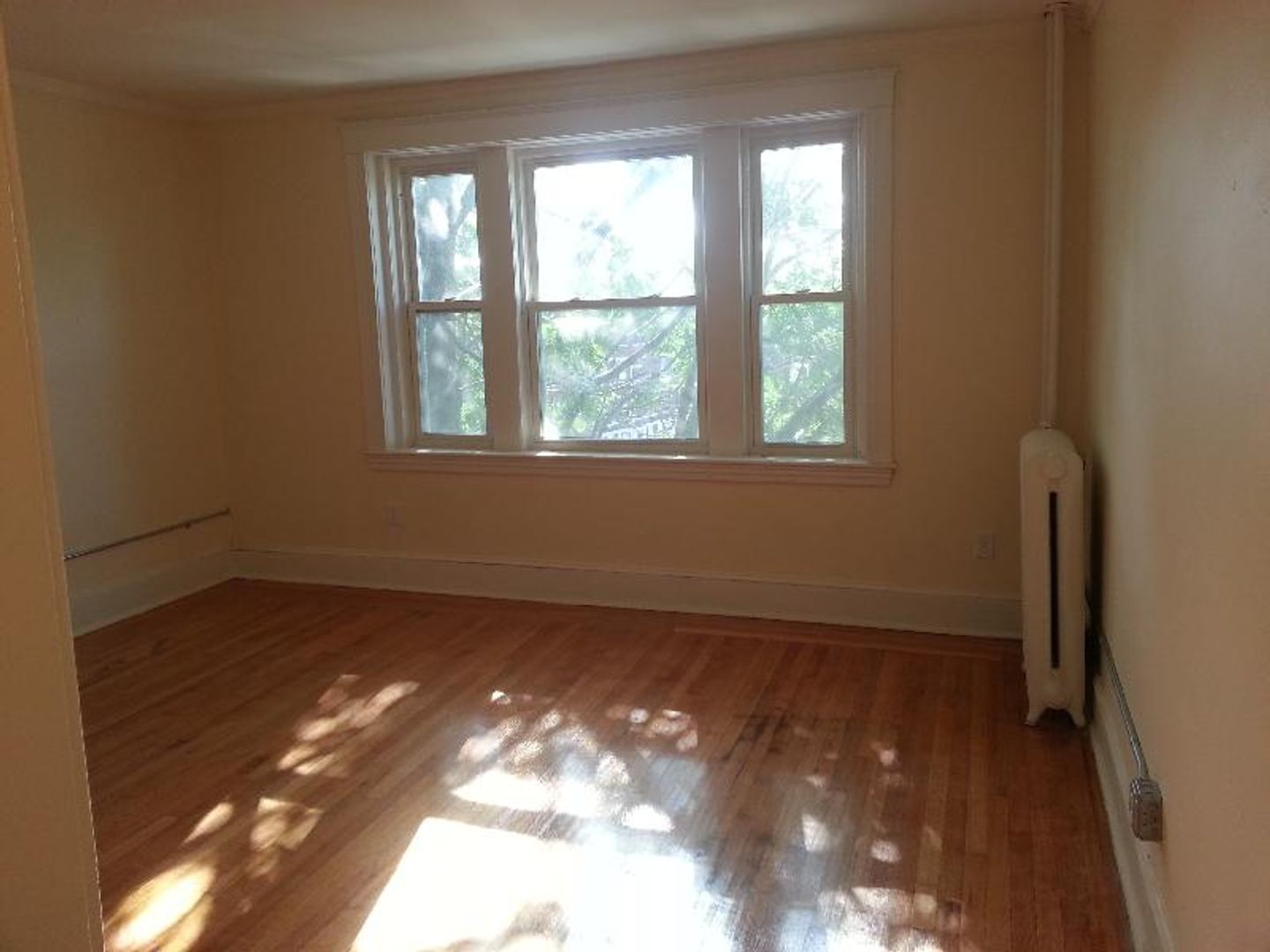 Boston Condo: 1614 Commonwealth Avenue
