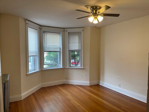 NO FEE Free Month Clean and spacious 3 bed split n Union Sq, Laundry, Utilities Inc Students/pets ok free month – photo 1