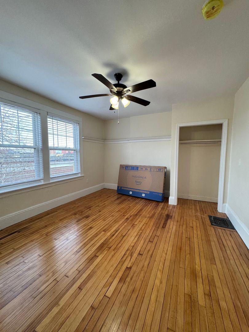 Boston House: 8 Wadsworth St