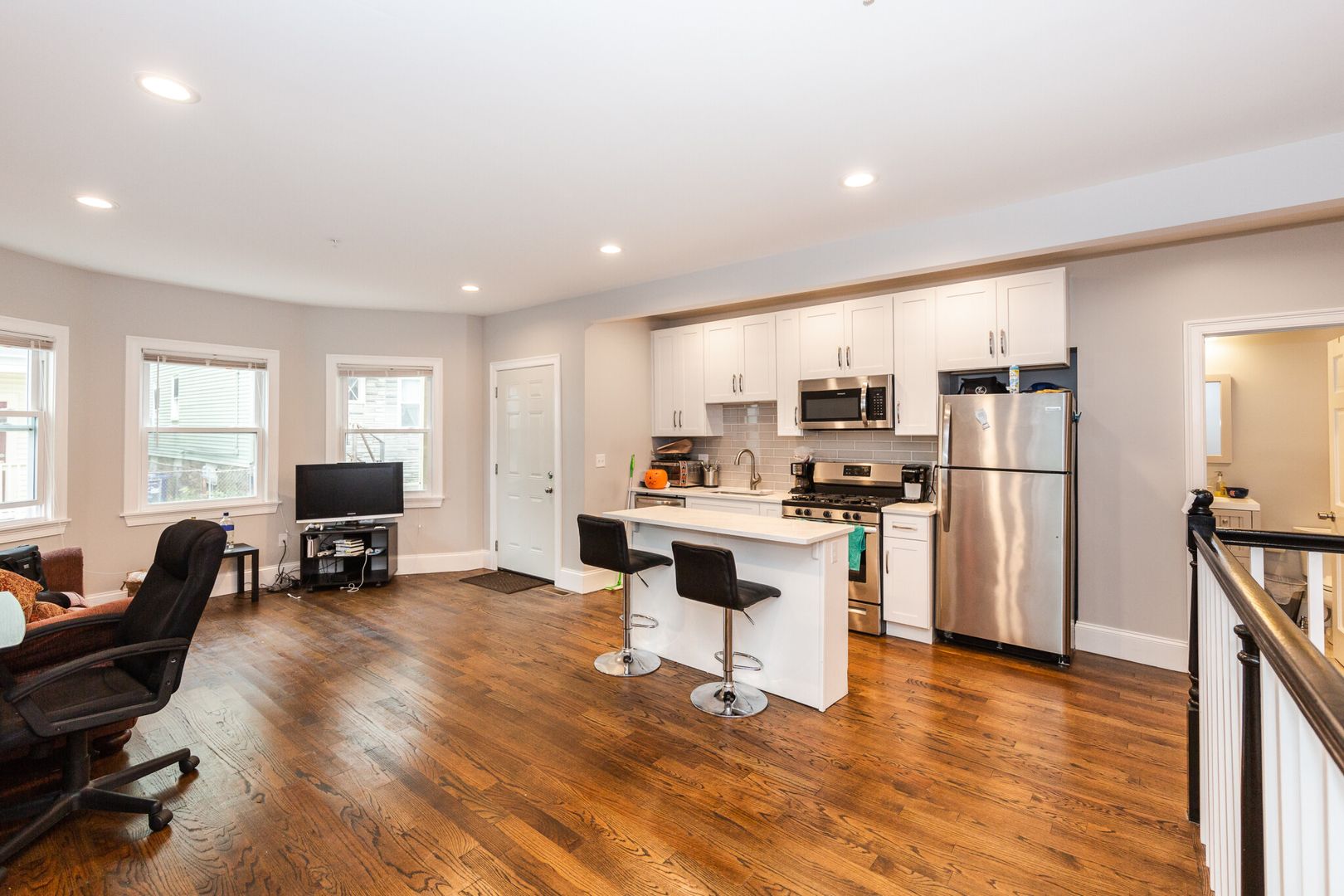 Boston Townhome: 29 Darling St