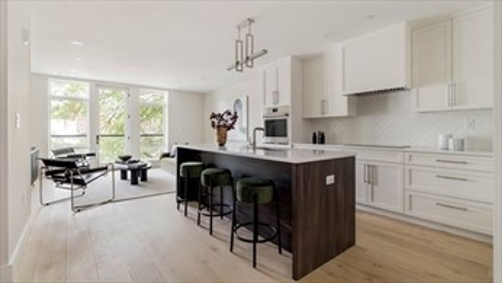 Newton Condo: 20 Kinmonth Rd