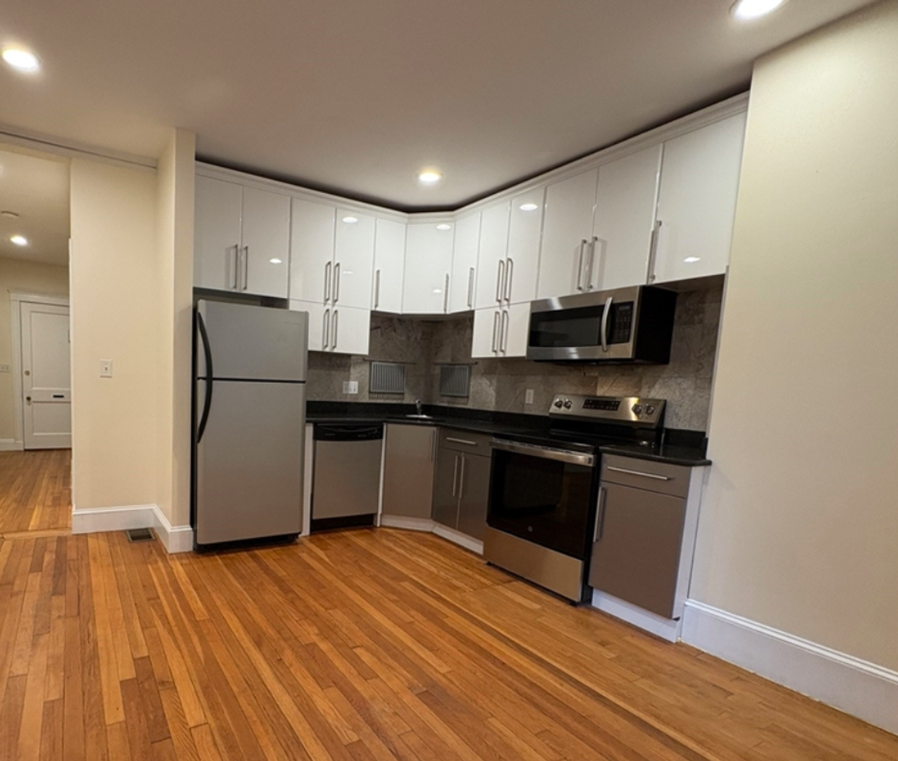 Brookline Condo: 191 Winthrop Rd