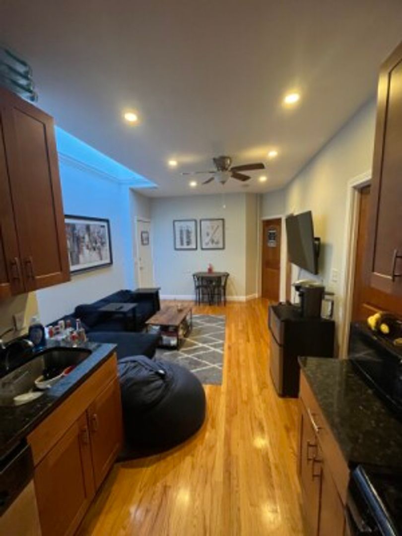 Boston Condo: 28 Fleet St