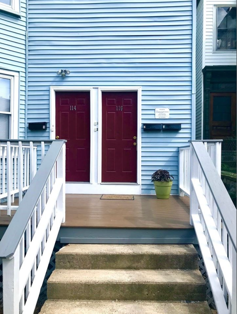 Boston (Fort Hill) House: 3-114-116 Thorton St