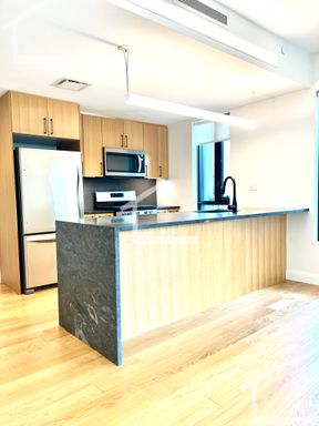 No Brokers Fee, In-Unit Washer and Dryer, Central Heat/AC, All New, Parking for Rent – photo 1