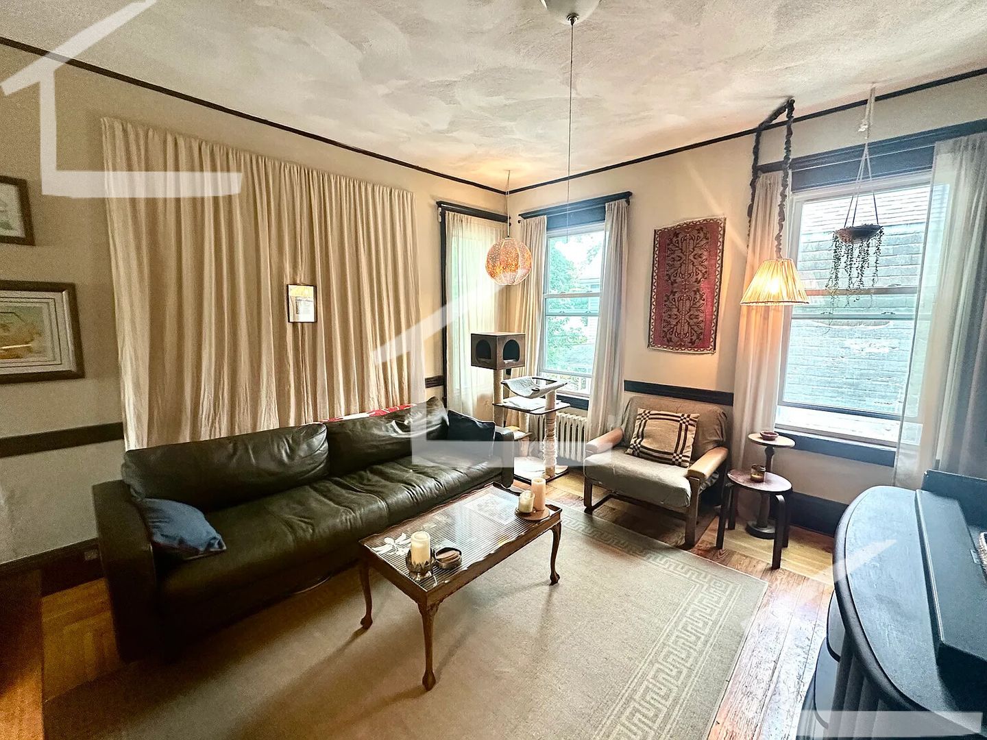 Boston Condo: 80 Fairbanks St.