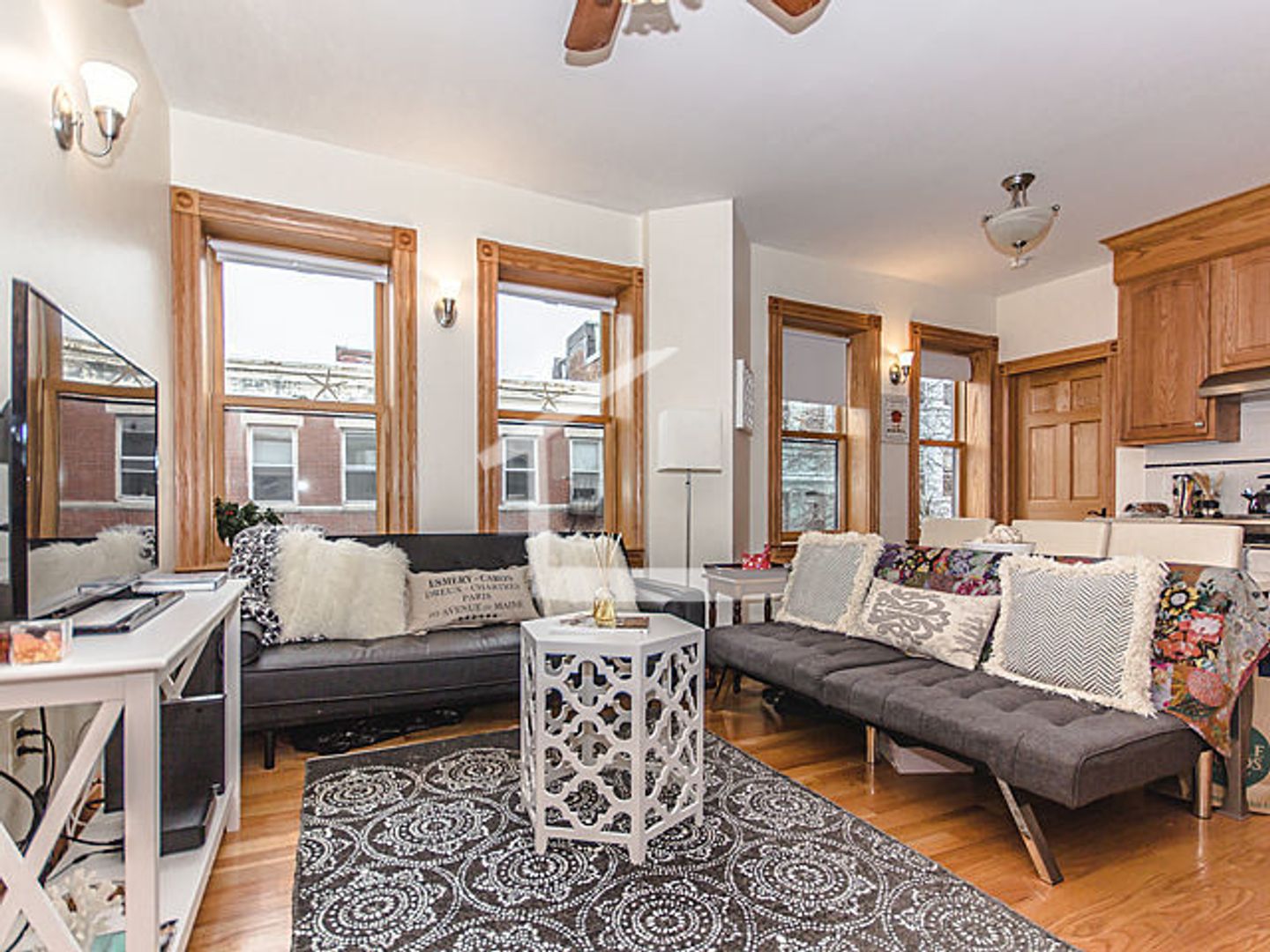 Boston Condo: 60 Phillips St