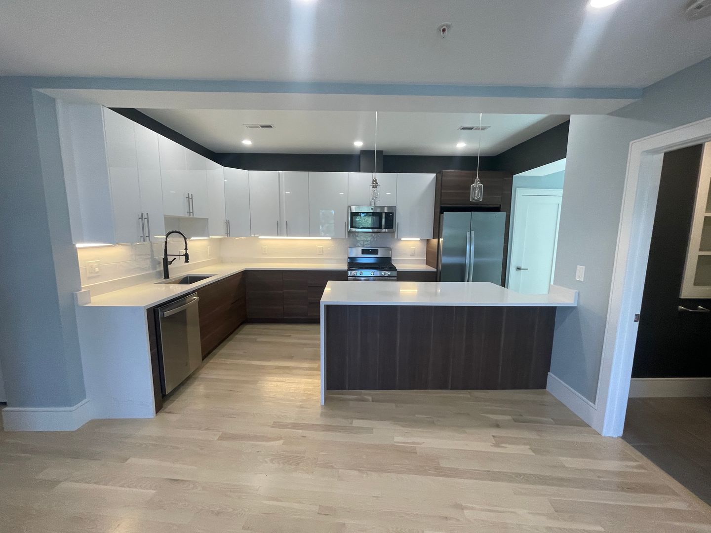 Brookline Condo: 9 University Rd