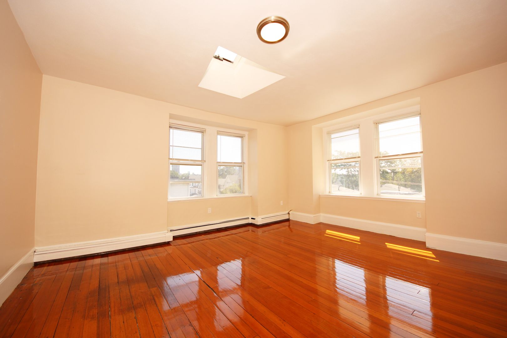 Boston Condo: 76 Gardner St