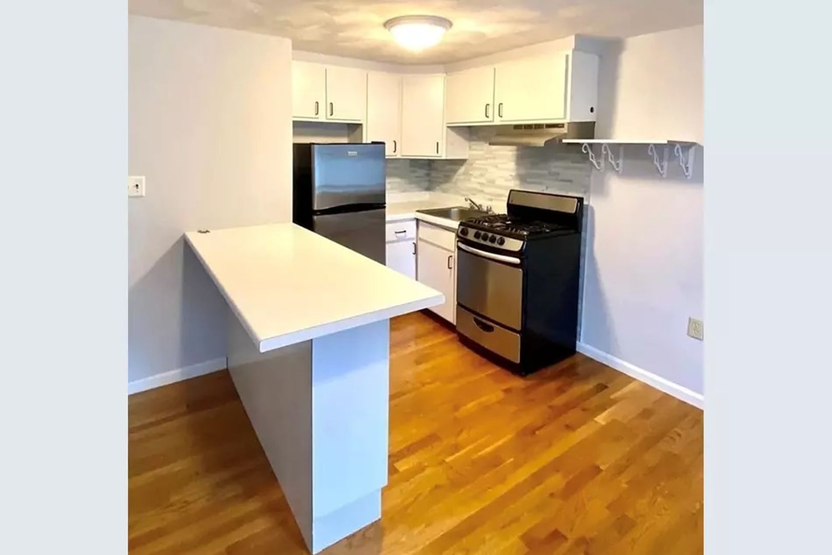Boston House: 145 Princeton)