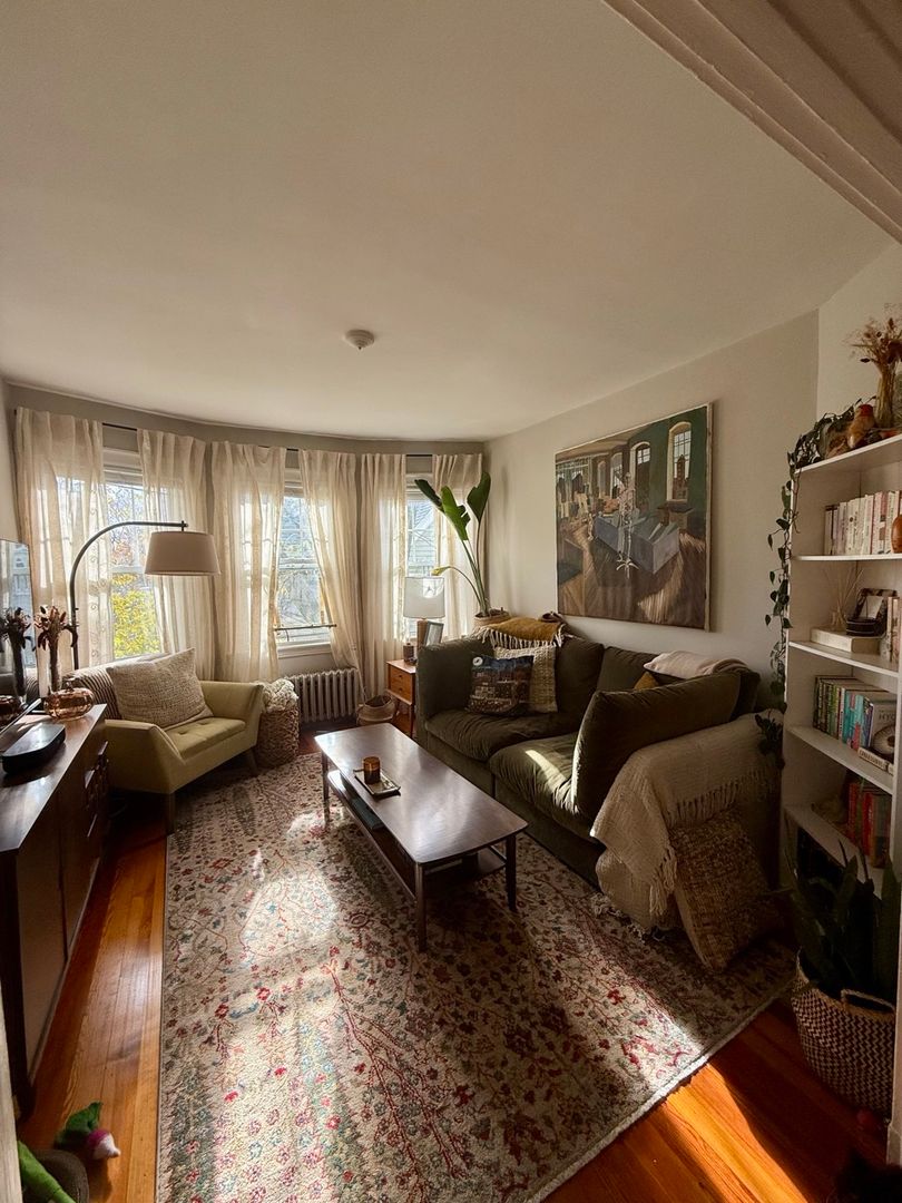 Cambridge Condo: 9 Eustis St