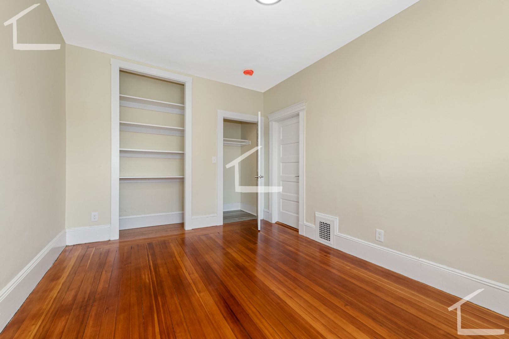 Brighton Condo: 44 Brackett st #3