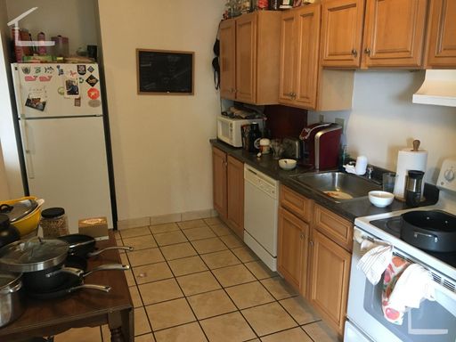 No Brokers Fee, Large Unit Steps from the T, Heat, Hot Water Included, Porch, Parking for Rent – photo 1