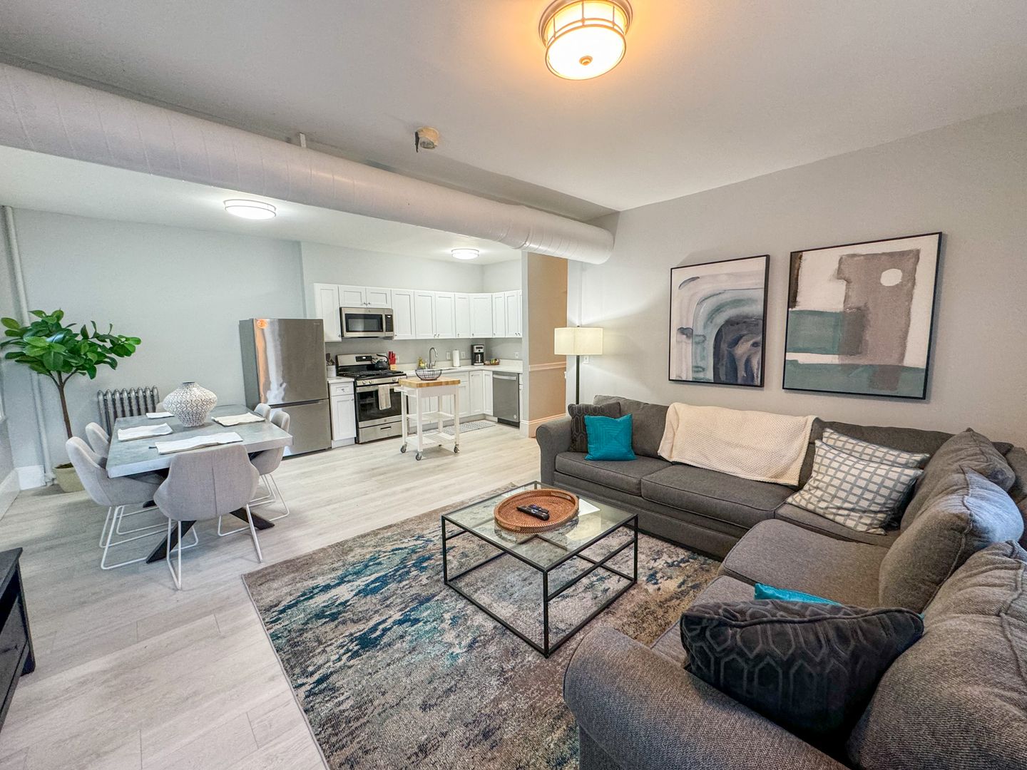 Brookline House: 636 Washington St