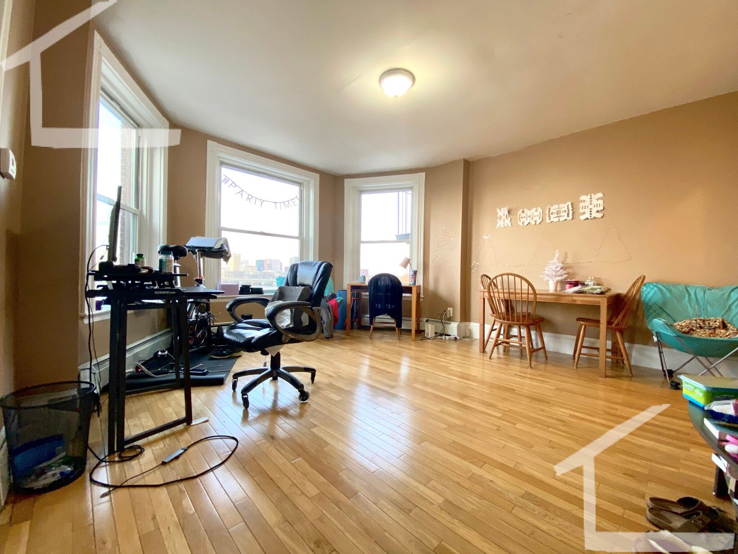 Boston Condo: 22 Bay State Rd