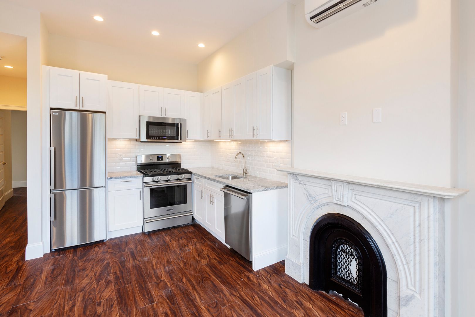 Boston Condo: 1860 Washington St.,
