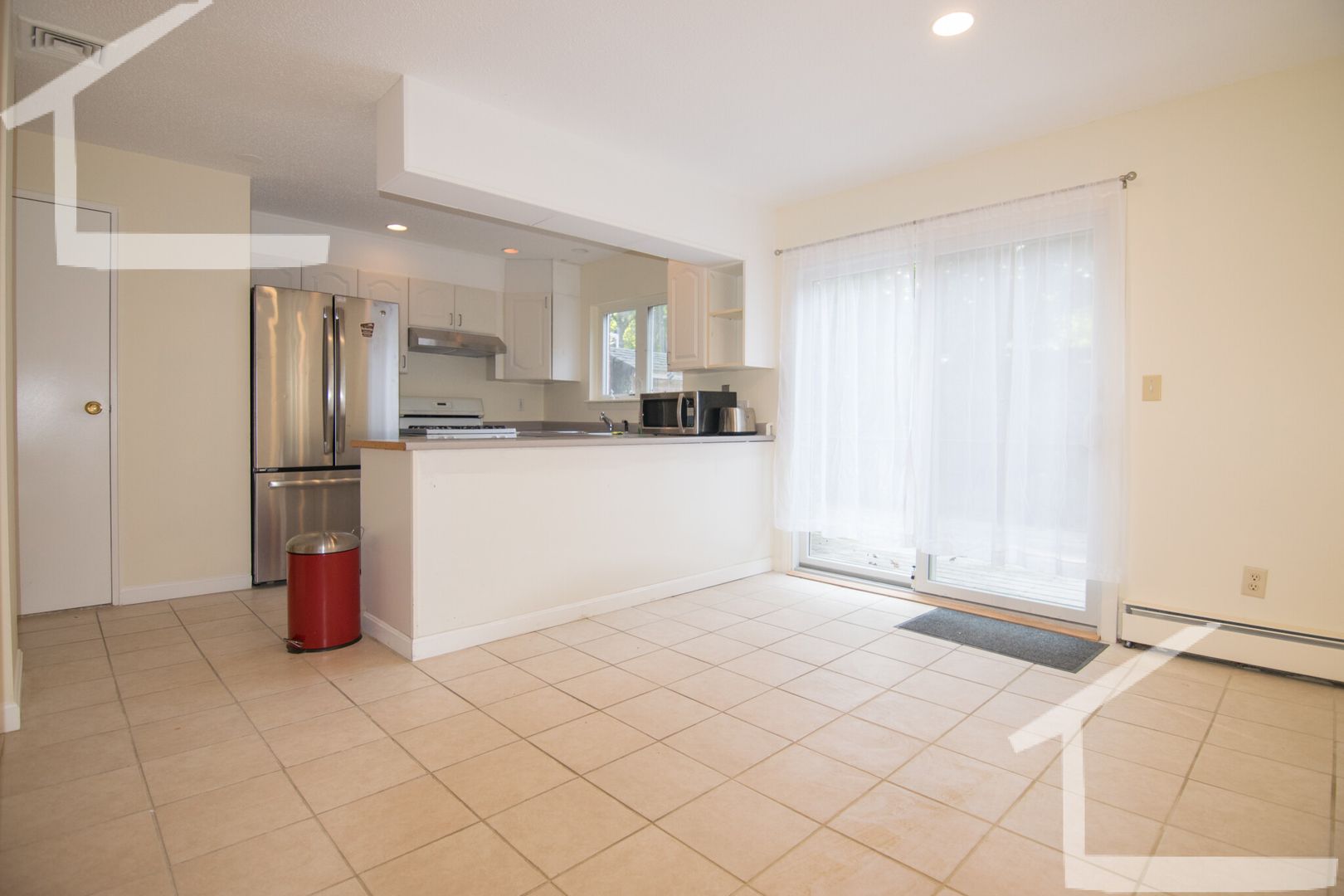 Brookline Condo: 177 Thorndike St