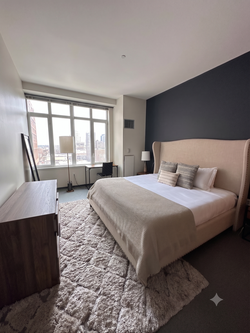 Boston Condo: 155 East Berkeley St.