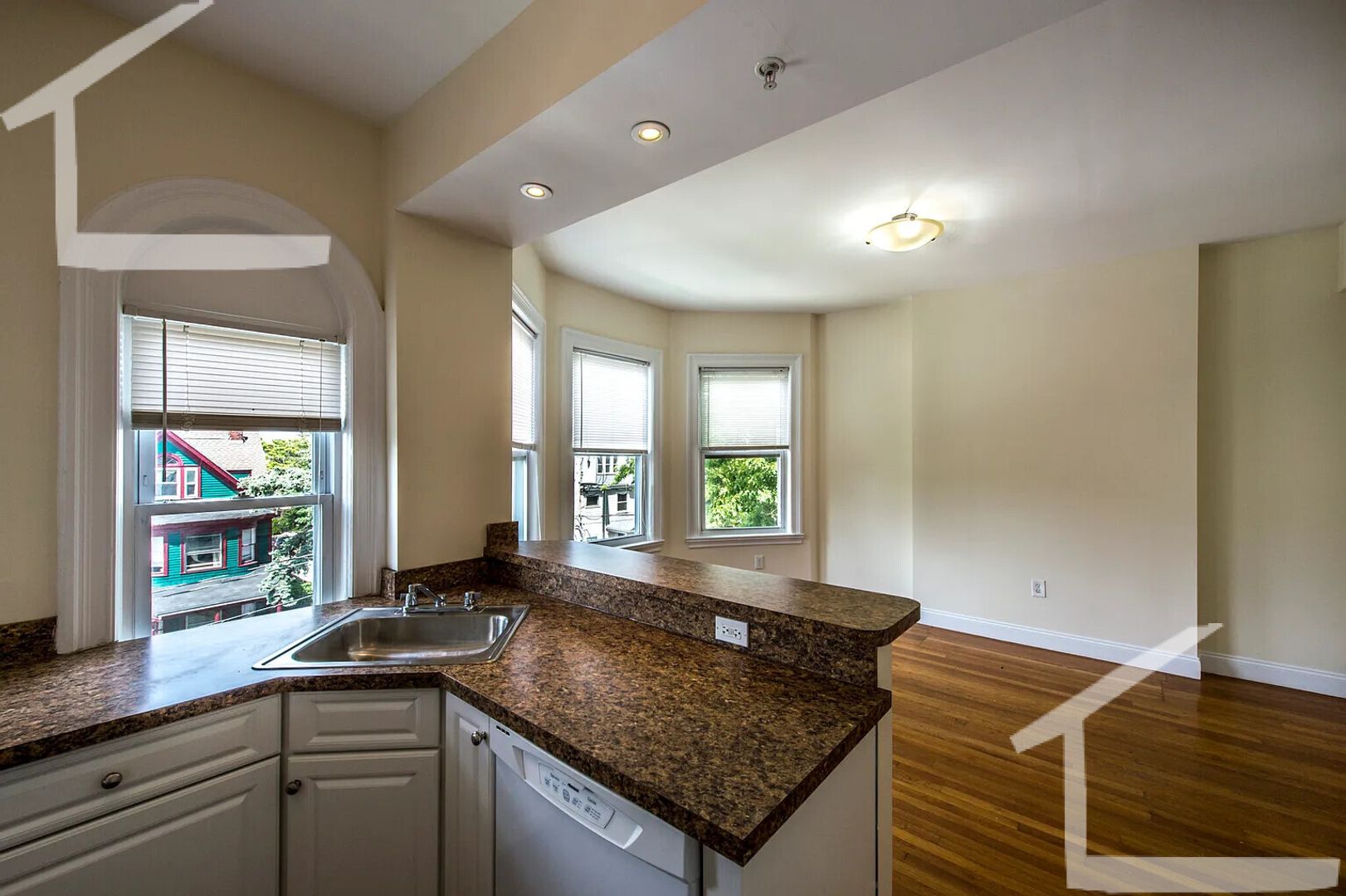 Boston (Allston) House: 4-55 Ashford St