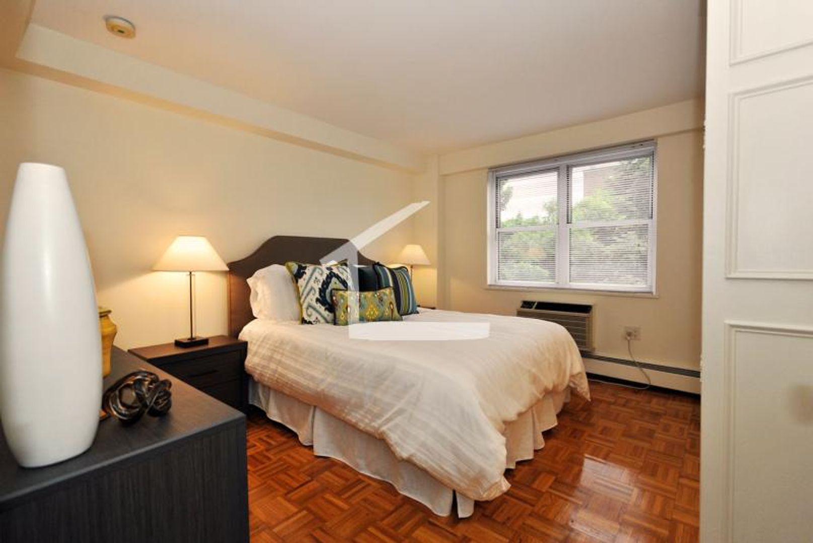 Brookline Condo: 185 Freeman St.