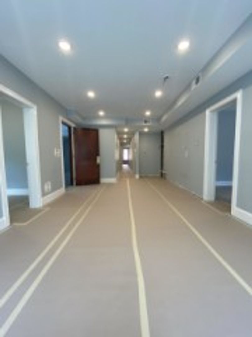 Boston House: 186 KeltonSt