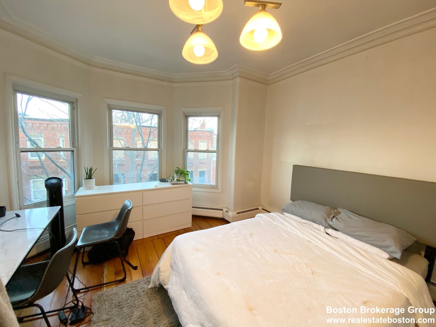 Boston Condo: 54 Delle Ave